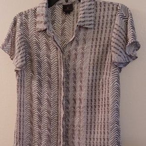 Worthington Black and White Short Flutter Sleeve Top Size S